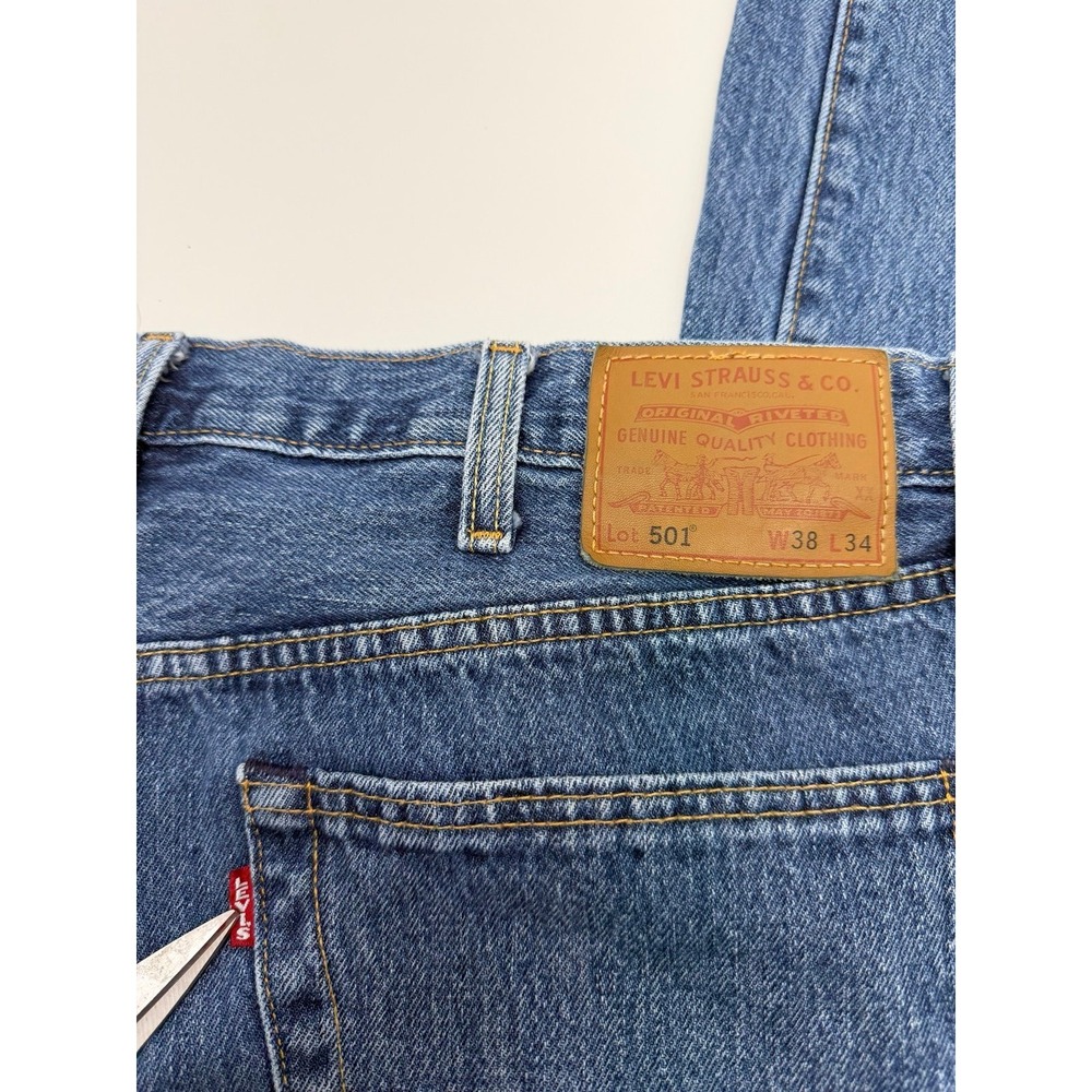 Levi's Jeans Men's 38 Blue 501 Premium Dark Wash Button Fly Straight Denim 38x34 - Picture 8 of 10
